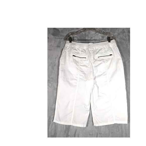 Chico's cropped pants sz 1 whiteW33" Leg wid 20"Ins 14 .5"Hips 42" - Picture 2 of 11